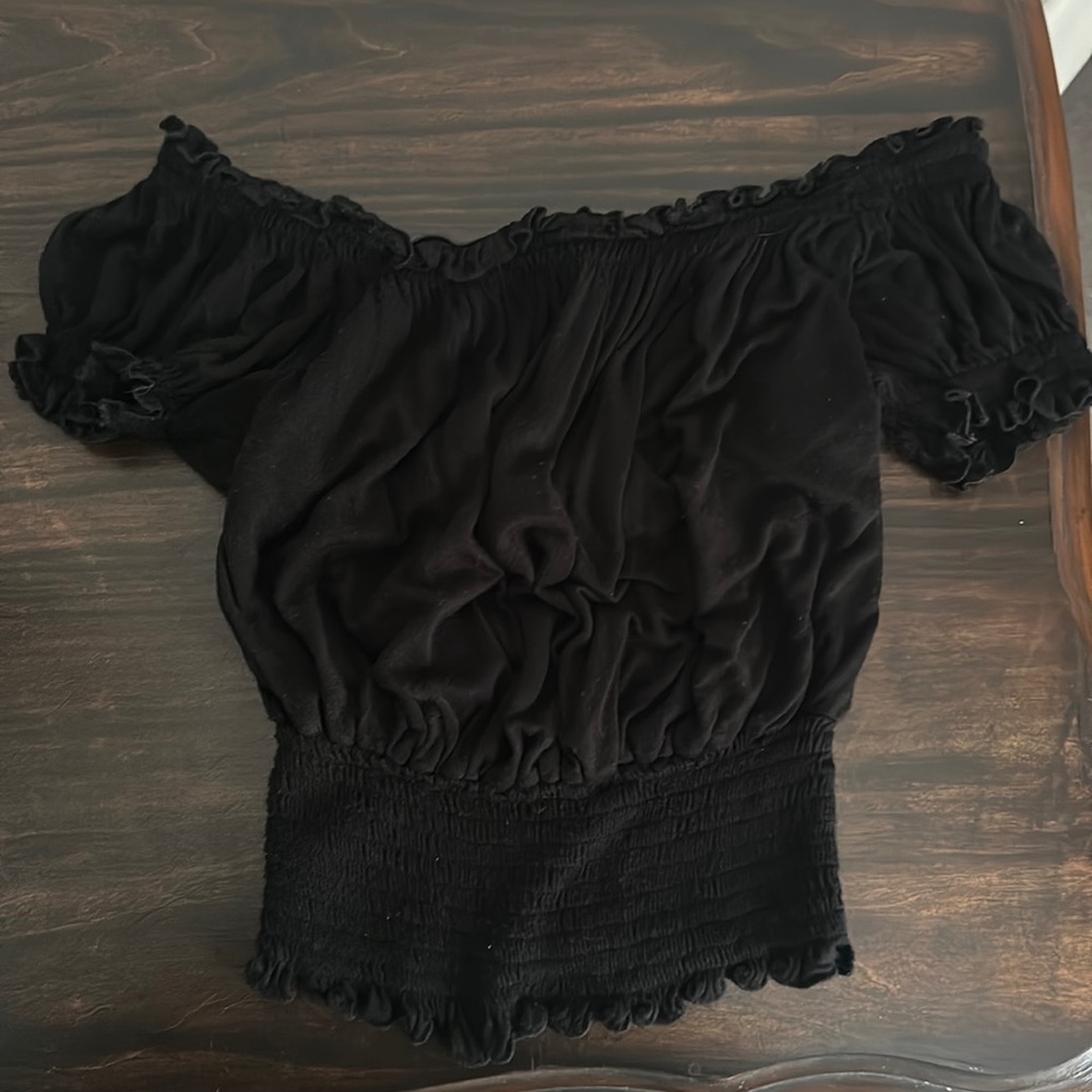 XS Off the Shoulder Crop Top